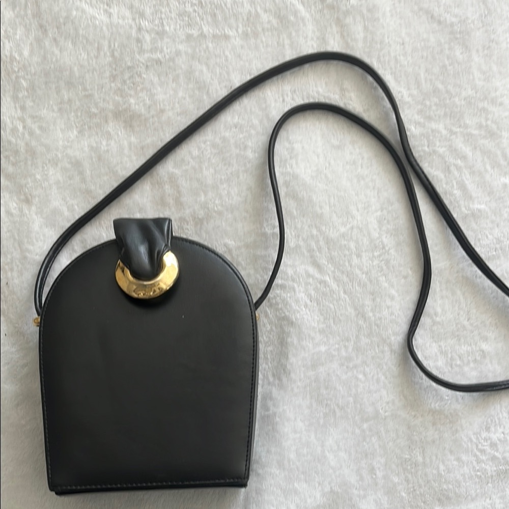 Ande Chic Black and Gold Crossbody Bag